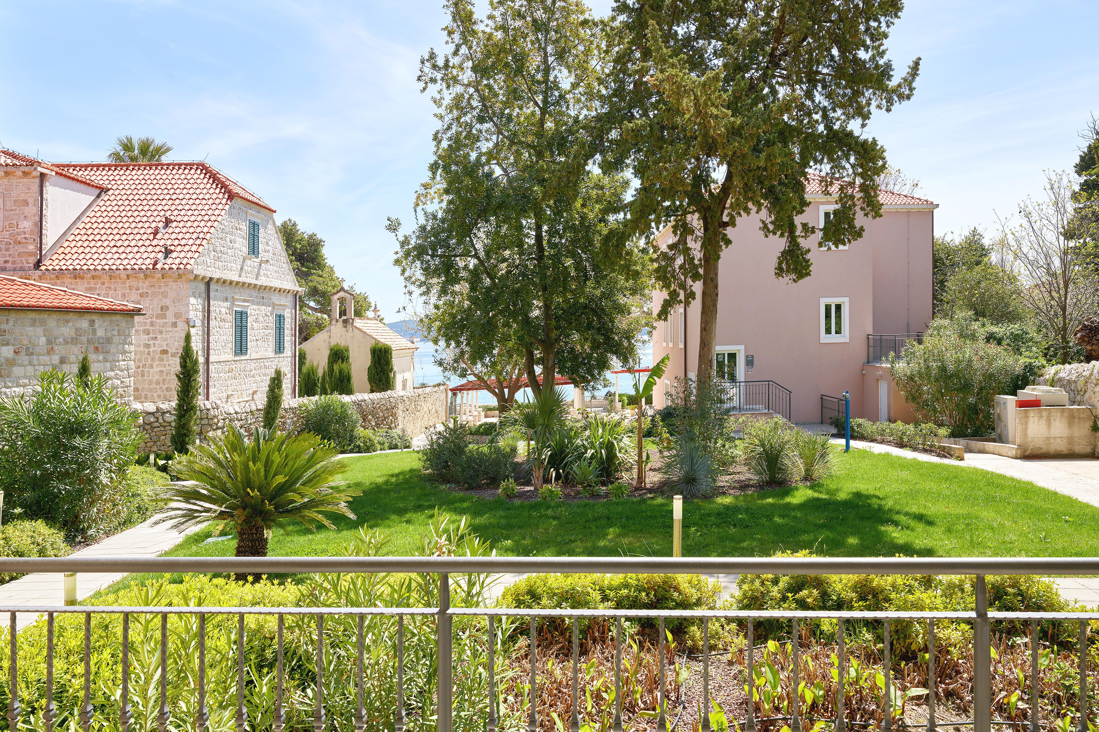 Maistra Select Srebreno Villas Mlini Exterior photo