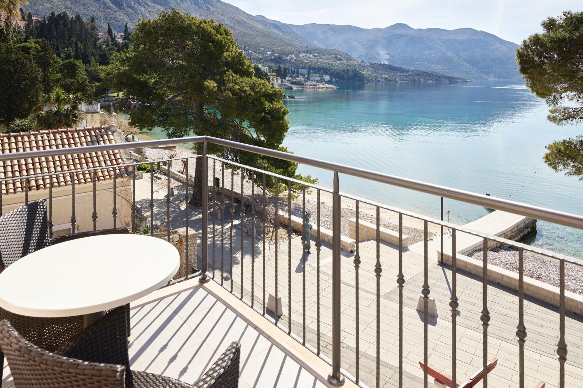 Maistra Select Srebreno Villas Mlini Exterior photo
